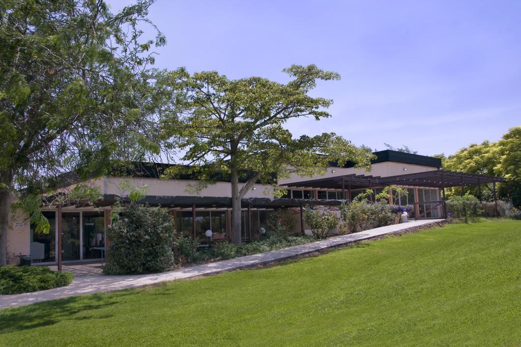 Nes Ammim Hotel Zewnętrze zdjęcie